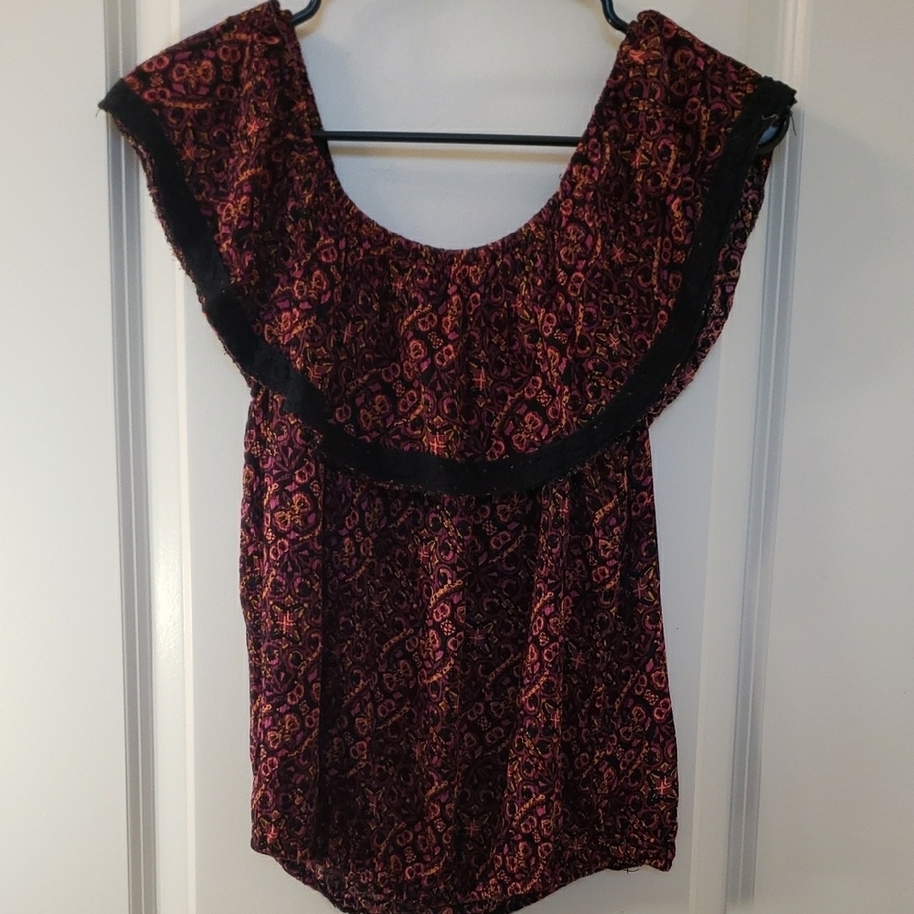 Mossimo Supply Co Pink and Black Ruffled Sleeveless Blouse